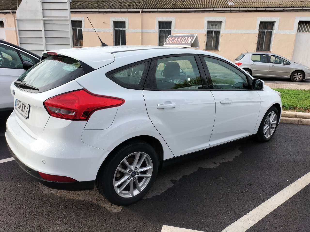 FORD  FOCUS   TREND+
